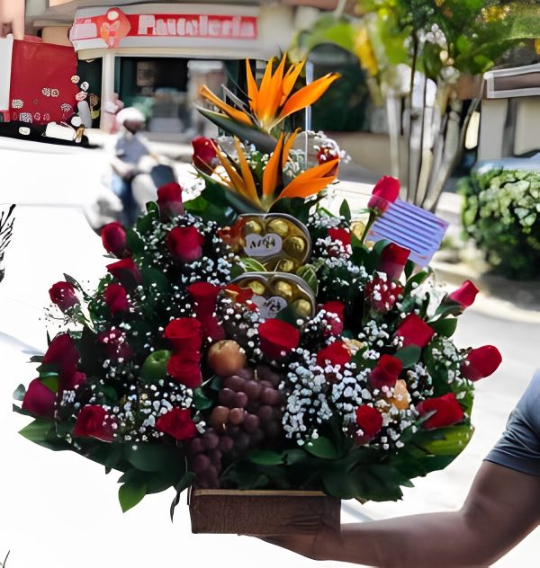 Pirámide de rosas, 2 cajas de chocolates y fruta R121