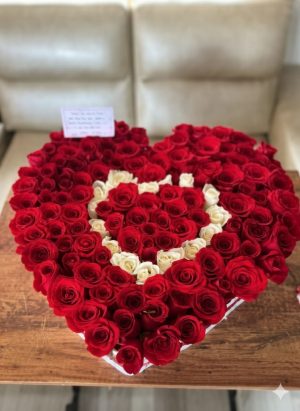 Corazón grande de 150 rosas R 180