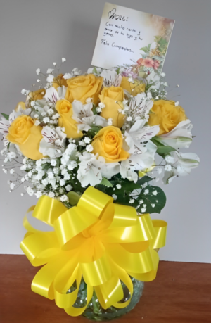 Bouquet rosas en jarron de cristal R37